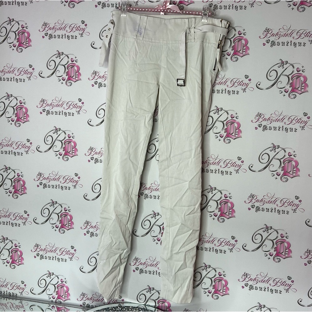 Guess by Marciano Pants white cream belted silver details zip up side stretchy